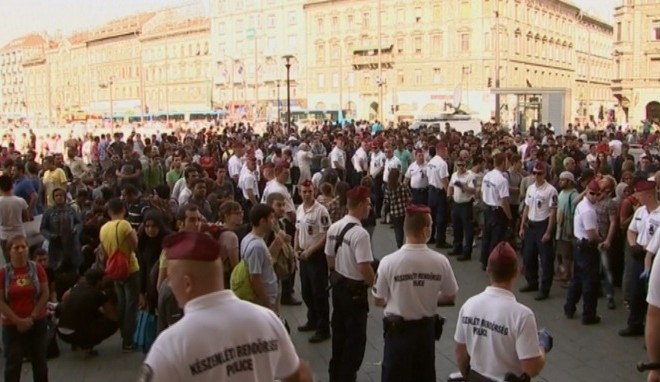 Autoritatile maghiare le-au deschis accesul imigrantilor