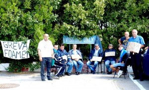 6 pompieri de la fosta Arpechim Piteşti sunt în greva foamei