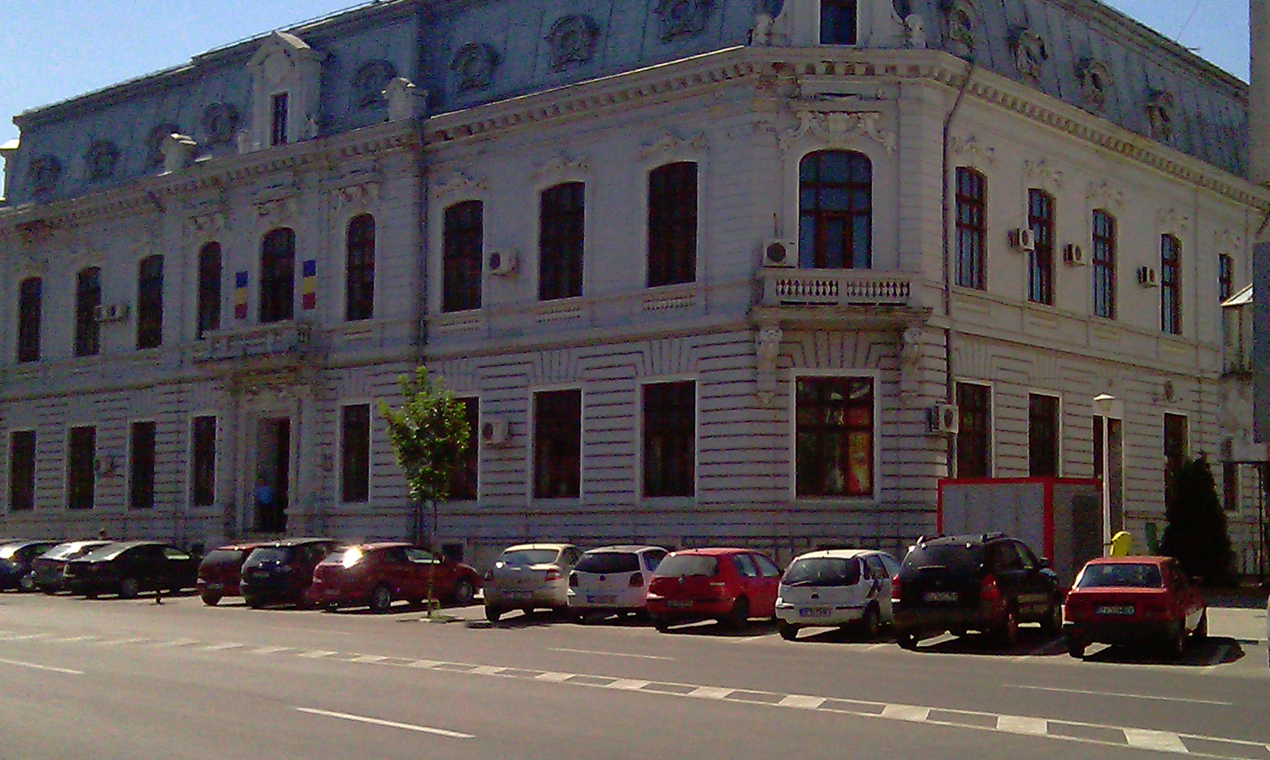 Functionarii de la Taxe si Impozite Craiova scosi de sub control judiciar