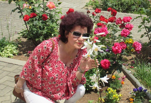 La multi ani, Luminita Barbu!