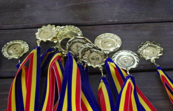 Noi medalii pentru elevii romani