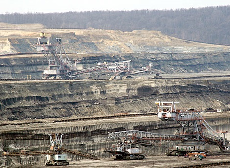 Front de lucru blocat la Alunu