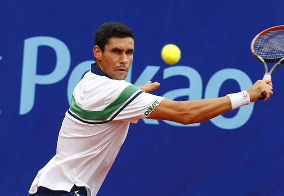 Victor Hănescu in finala!