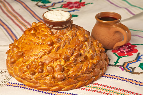 15 OCTOMBRIE – CINSTEA CA PAINEA