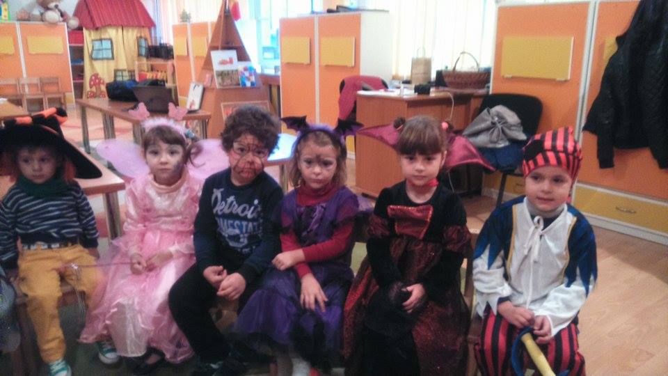 (Galerie foto) Halloween la Grădinița „Sfânta Lucia” din Craiova