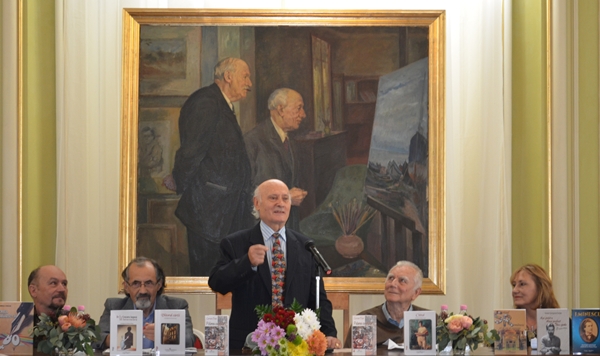 Radio Oltenia Craiova si Editura Scrisul Romanesc l-au premiat pe D.R. Popescu