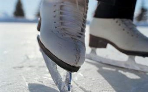 Se deschide patinoarul!