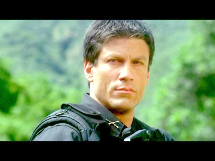 Personalitatea zilei: Paul Logan!