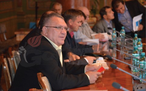 Subiecte diferite la întâlnirea de la CEO