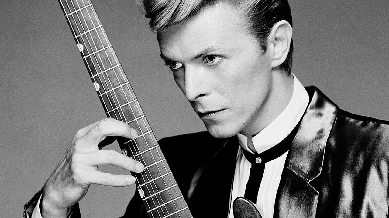 David Bowie le face un cadou fanilor