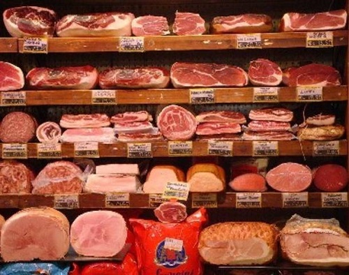 Carnea procesată e cancerigenă