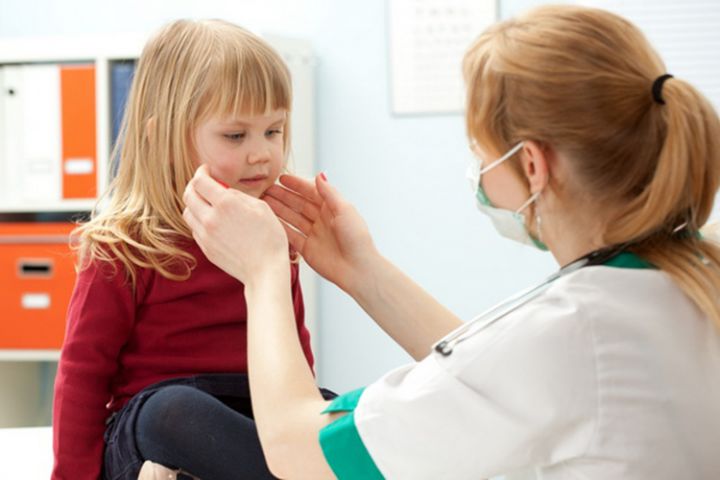 Ministrul Sănătății: card și pentru copii