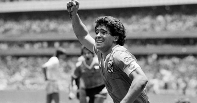 Presa internațională: Fostul mare fotbalist Diego Maradona a murit în urma unui stop cardio-respirator