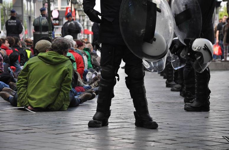 AVERTISMENT MAE: proteste la Bruxelles!