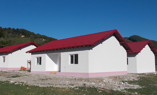 Case sfințite pentru sinistrați