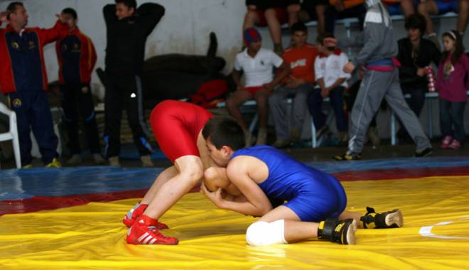 FRL: doljenii se intrec pentru titlul de „Campionul de maine”