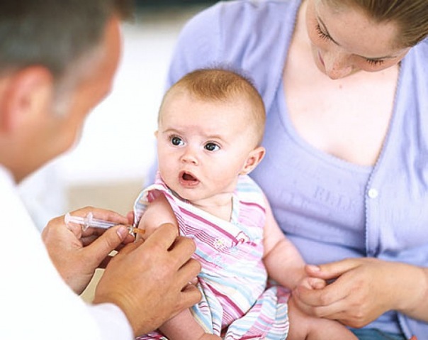 Vaccinul hexavalent va ajunge în ţară la sfârşitul acestei luni