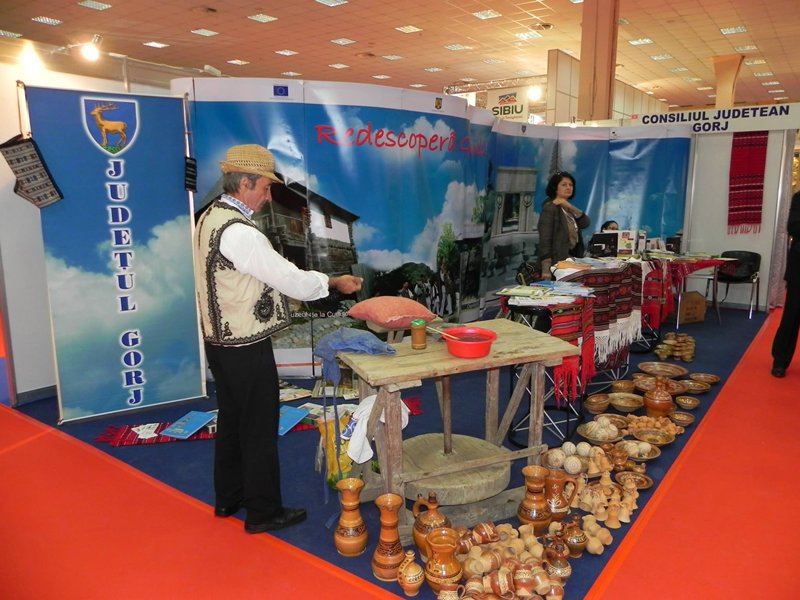 „Redescopera Gorjul” la Targul de Turism de la ROMEXPO