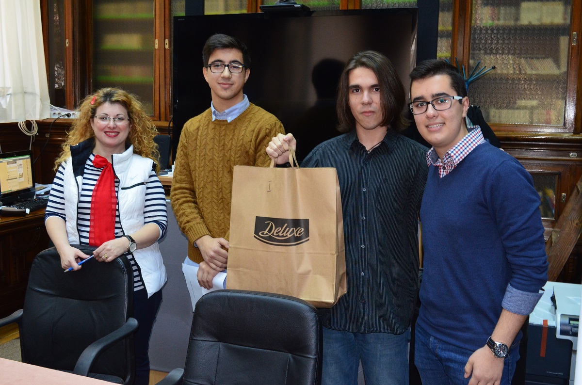 Iubitorii de carte si limba engleza, premiati la Craiova