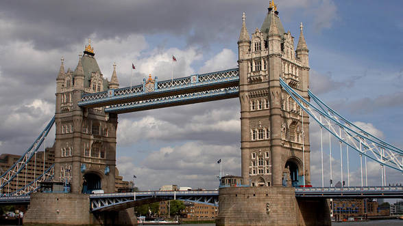 Atenţionare de călătorie în Marea Britanie