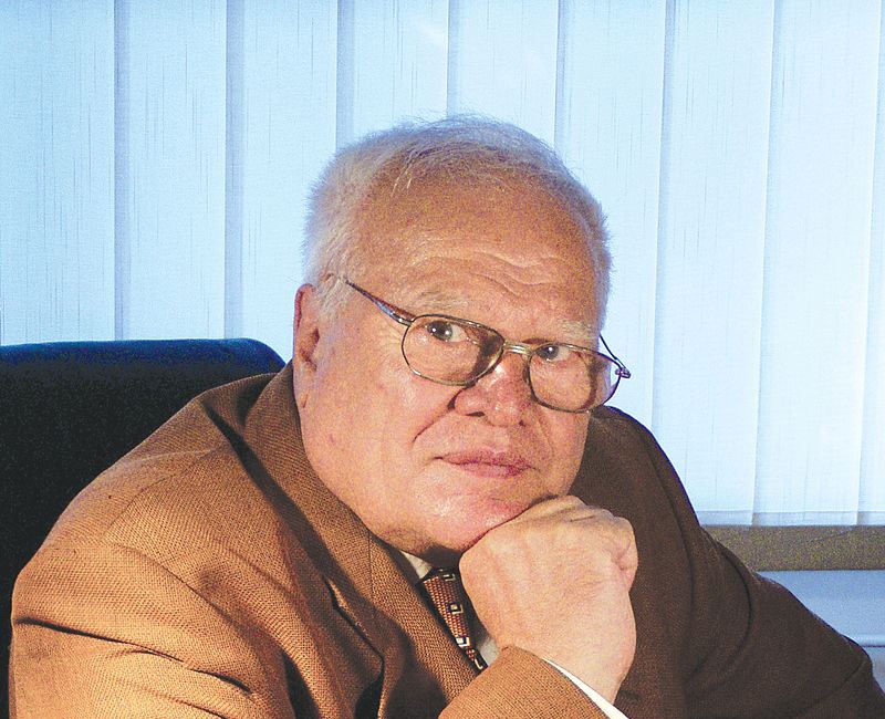 ROMANIA FRUMOASA – 10 povesti numai bune de spus mai departe