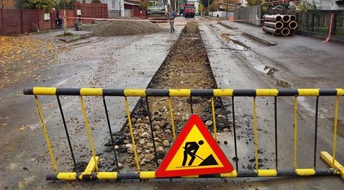 Se închide circulația rutieră!