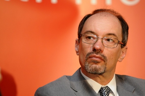 Autorităţile au început verificarea localurilor