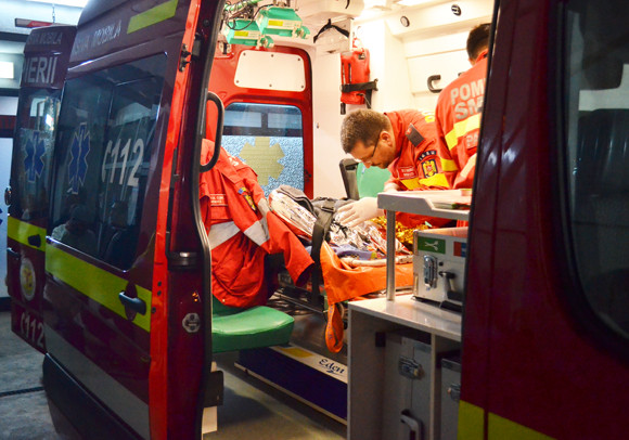 Raniti din Colectiv dusi in Belgia si Olanda