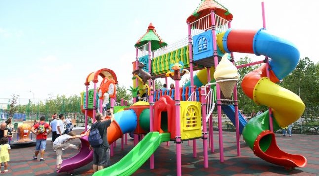 Locuri de joacă modernizate