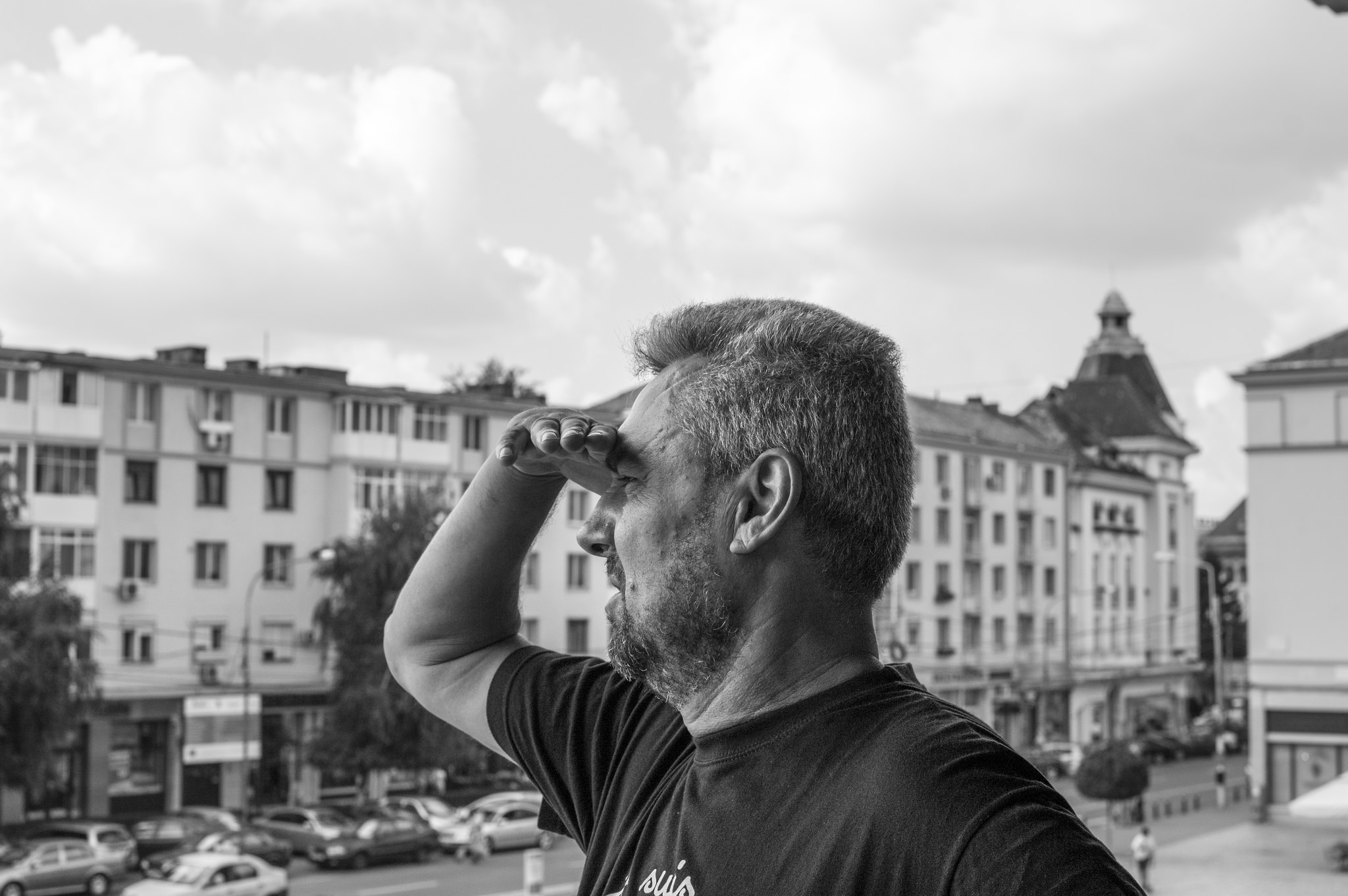 „Nu m-au lasat sa conduc lumea”, intalnire cu poezie si oameni