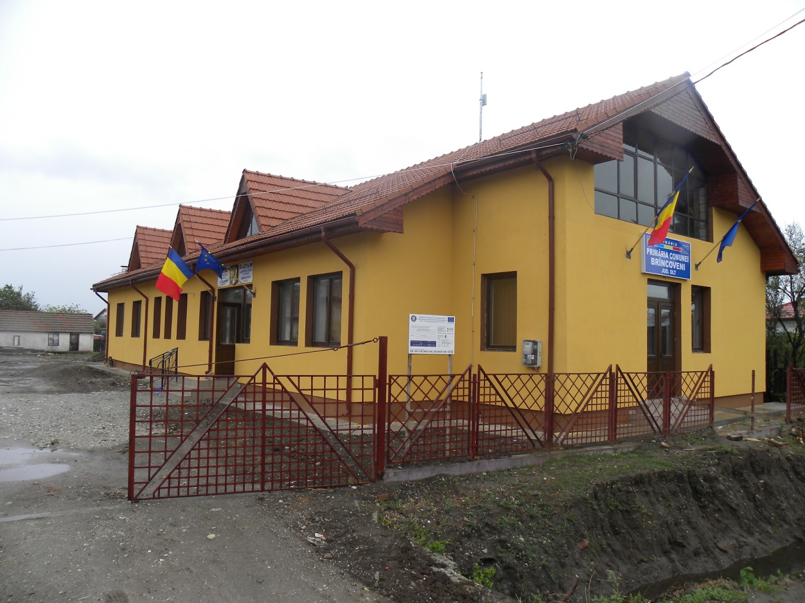 Primaria Brancoveni are un sediu modernizat