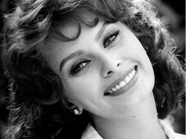 Sophia Loren- turneu „one woman show” la 81 de ani!