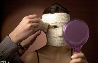 Obiceiuri ciudate facute in numele frumusetii