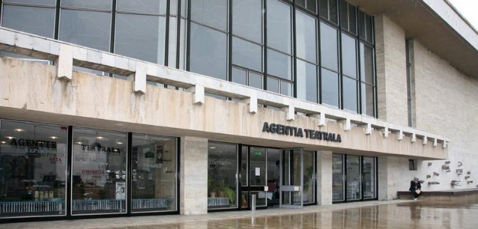 Vernisaj si lansare album Alina Rosca la TNC