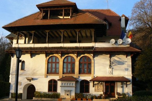 Vila Florica e deschisă