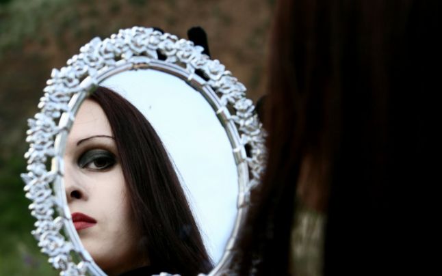 30 DECEMBRIE – VRAJITUL DE ANUL NOU