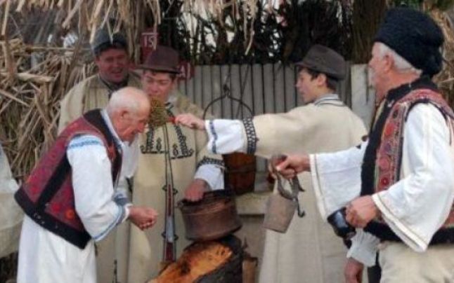 6 IANUARIE – PAZITUL FANTANILOR