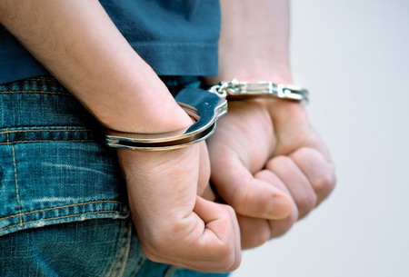 24 de persoane au fost reținute, în dosarul privind înșelăciuni cu locuri de muncă în străinătate