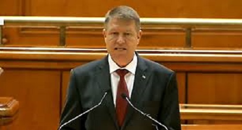 Klaus Iohannis solicita reexaminarea unor modificari la Legea educatiei