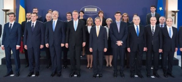Averile miniştrilor Guvernului Cioloş