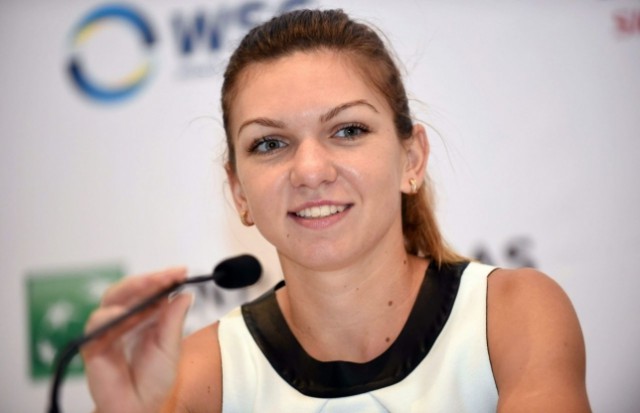 FOTO Simona Halep, premiu pentru cea mai frumoasa tinuta in afara terenului!