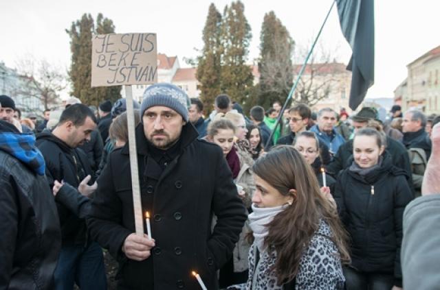 Cinci sute de persoane au manifestat la Targu Secuiesc in favoarea lui Istvan Beke, aflat in arest