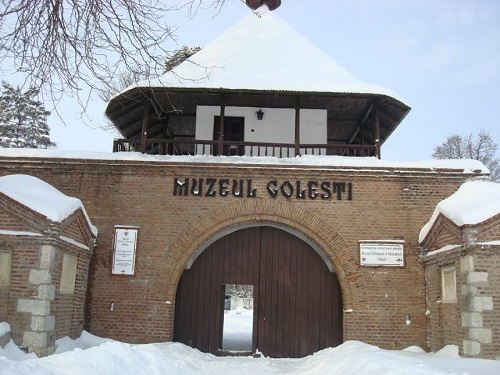 Te uită cum ninge, decembre!