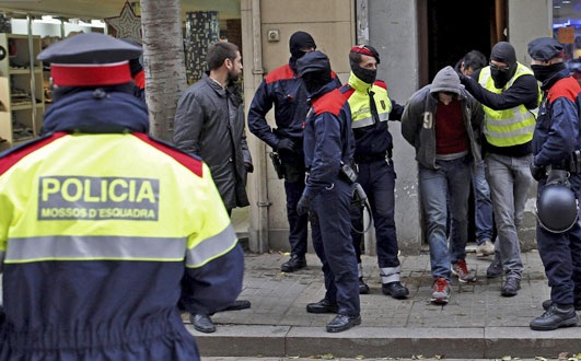 Poliţia spaniolă a arestat doi jihadiști