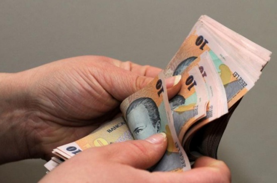 Sindicatele cer creșterea salariului minim (audio)