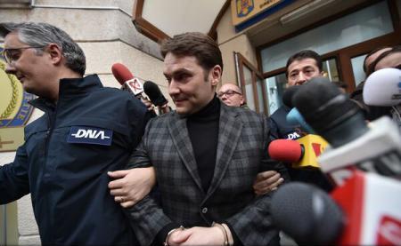 Dan Sova, retinut de DNA