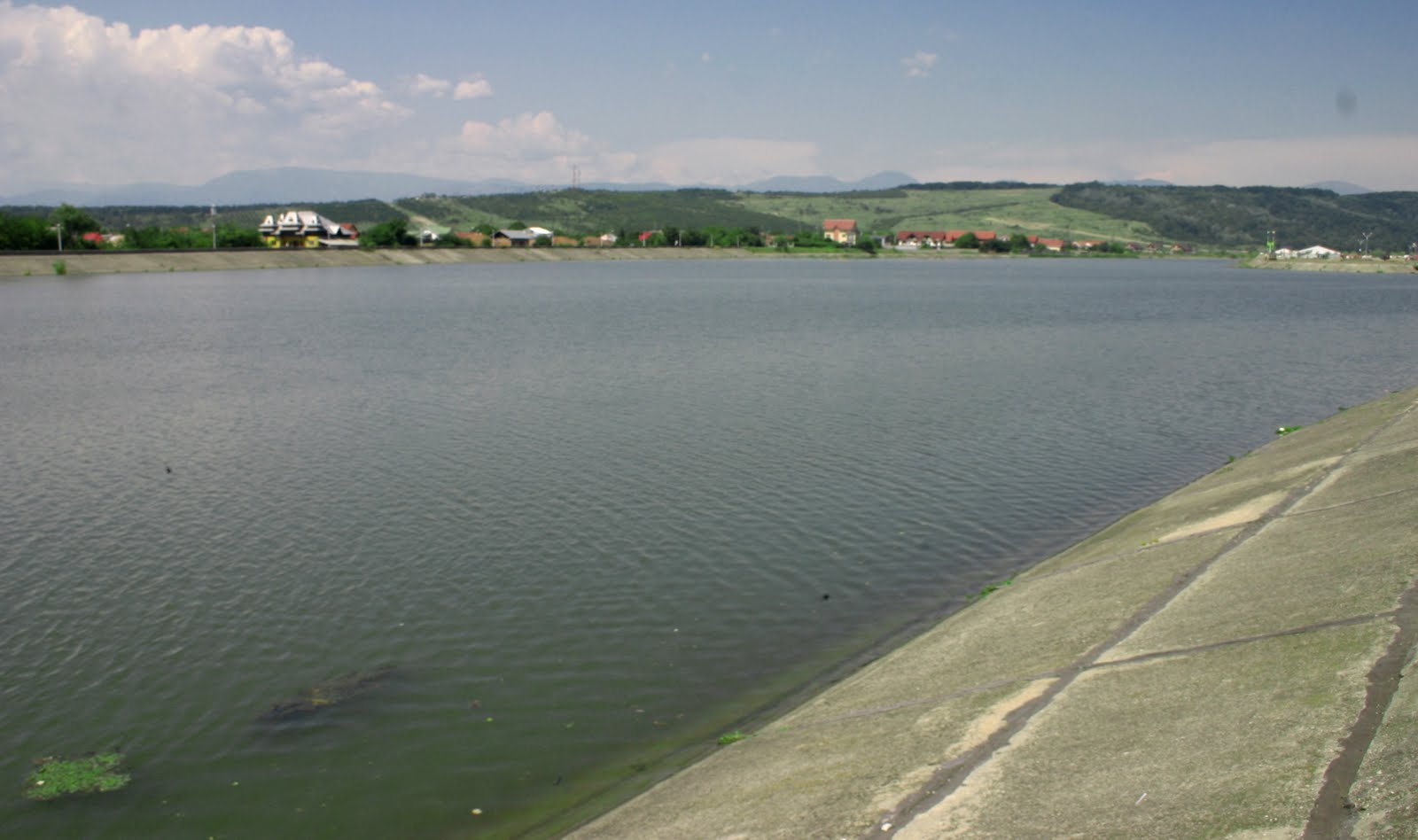 Poluarea de pe Olt ne ameninta sanatatea