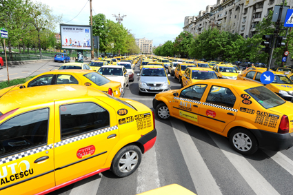 Taximetriştii au protestat la mall