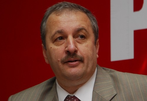 Guvernul vrea reformarea administraţiei şi a funcţiei publice (audio)