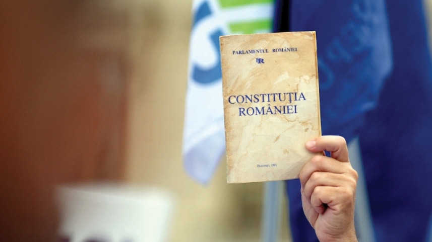 8 decembrie – Ziua Constitutiei Romaniei